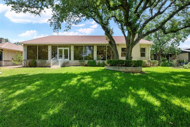 909 Porpoise ST, Austin, TX 78734