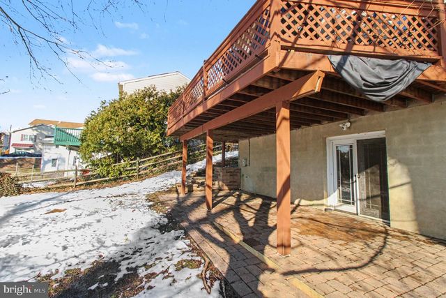 24 BERKLEY RD, Broomall, PA 19008