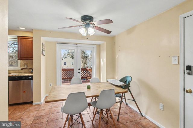 24 BERKLEY RD, Broomall, PA 19008