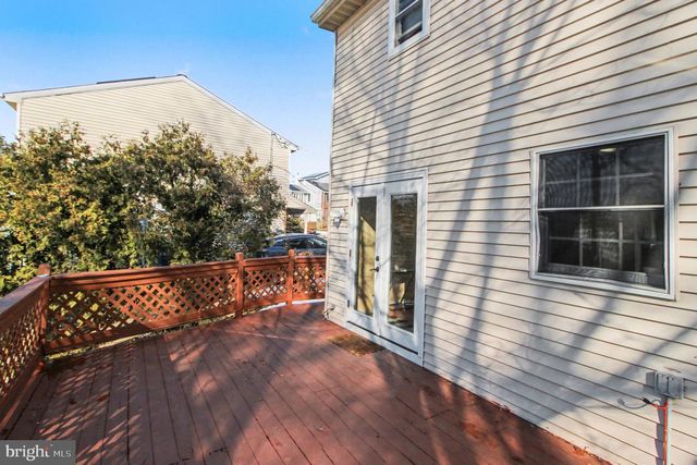 24 BERKLEY RD, Broomall, PA 19008