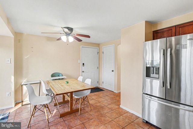 24 BERKLEY RD, Broomall, PA 19008