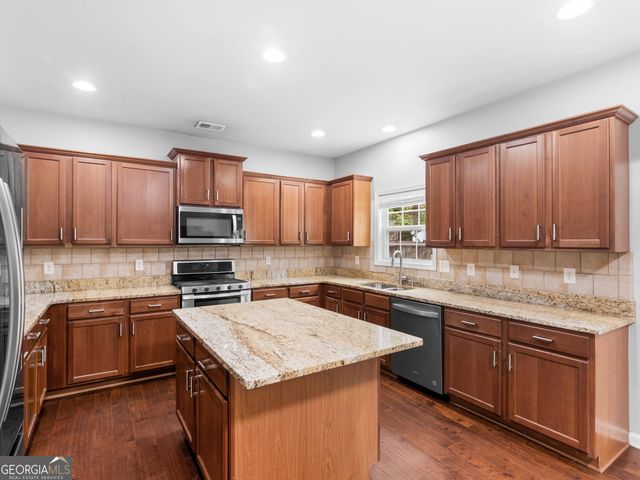 973 Buckhorn Bend, Locust Grove, GA 30248
