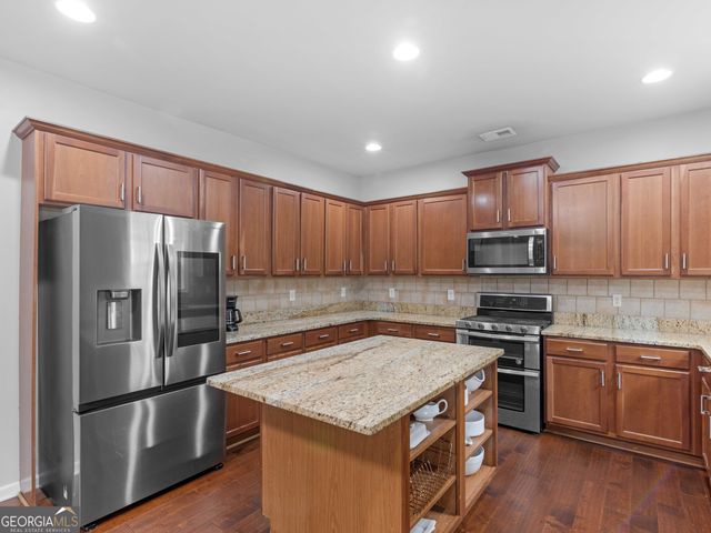 973 Buckhorn Bend, Locust Grove, GA 30248