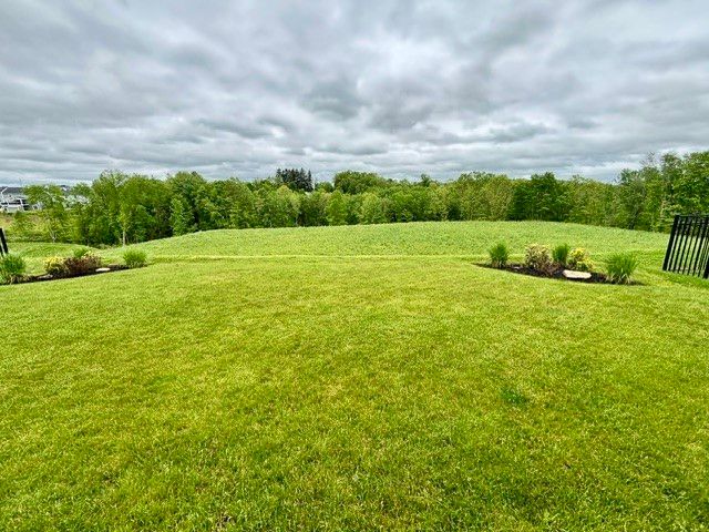 317 Arden Dr, Lancaster Twp, PA 16037