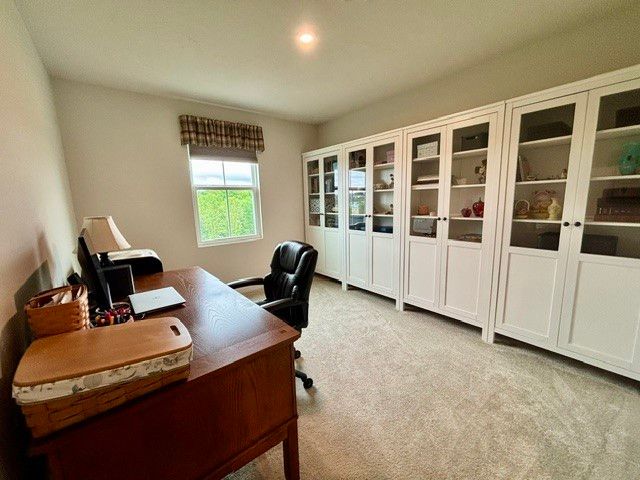 317 Arden Dr, Lancaster Twp, PA 16037