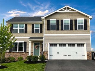 317 Arden Dr, Lancaster Twp, PA 16037