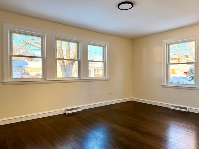 30 Alroy Road, Weymouth, MA 02190