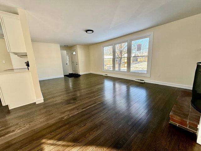 30 Alroy Road, Weymouth, MA 02190