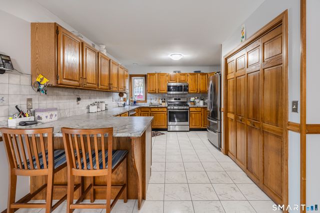 91 Ford Street, Ansonia, CT 06401