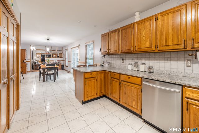 91 Ford Street, Ansonia, CT 06401