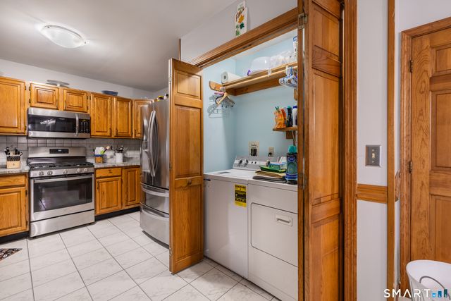 91 Ford Street, Ansonia, CT 06401