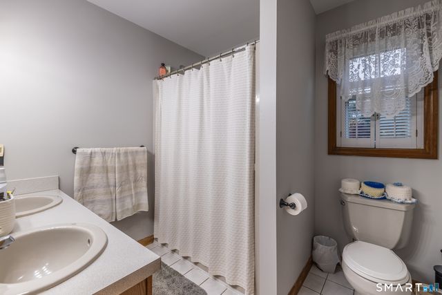 91 Ford Street, Ansonia, CT 06401