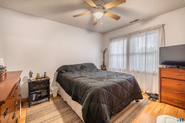 91 Ford Street, Ansonia, CT 06401