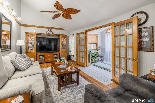 91 Ford Street, Ansonia, CT 06401