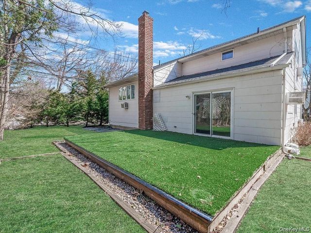 2 Pickwood Lane, Great Neck, NY 11024