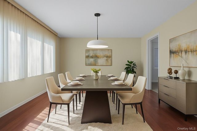 2 Pickwood Lane, Great Neck, NY 11024