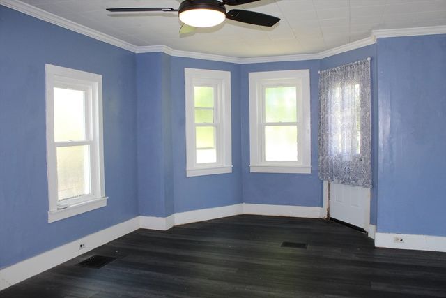 2 Paula Circle, Hudson, NH 03051