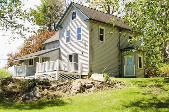 2 Paula Circle, Hudson, NH 03051