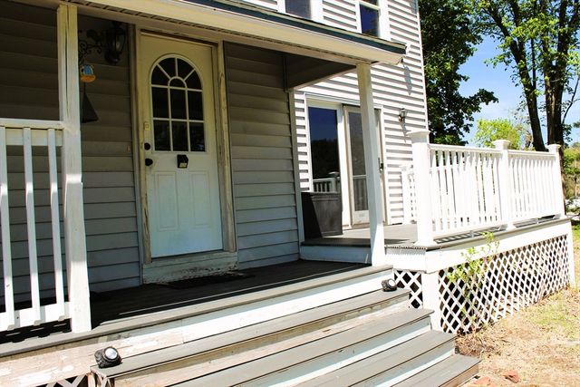 2 Paula Circle, Hudson, NH 03051