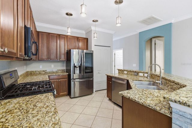 5643 WHITE TRILLIUM LOOP, Land O Lakes, FL 34639