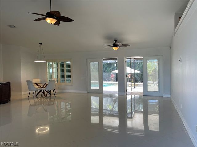 2806 SE 22nd PL, Cape Coral, FL 33904