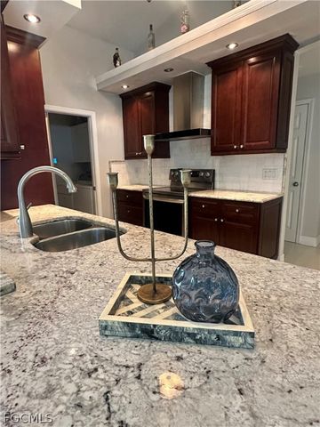 2806 SE 22nd PL, Cape Coral, FL 33904