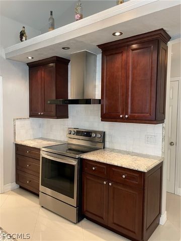 2806 SE 22nd PL, Cape Coral, FL 33904