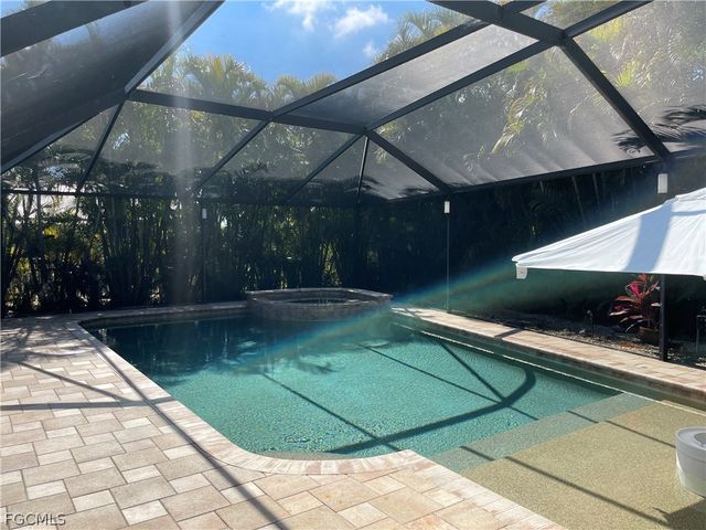 2806 SE 22nd PL, Cape Coral, FL 33904