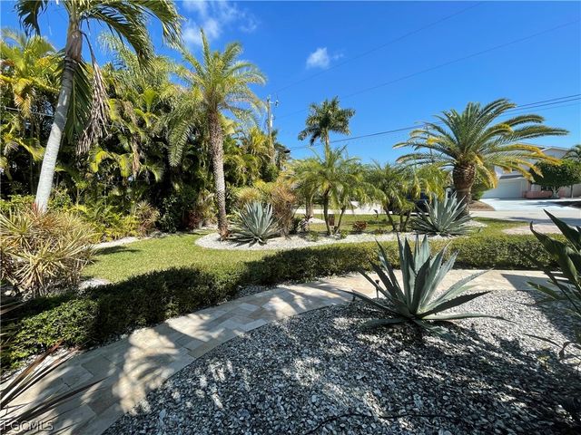 2806 SE 22nd PL, Cape Coral, FL 33904