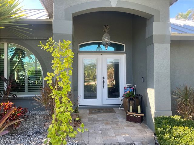 2806 SE 22nd PL, Cape Coral, FL 33904