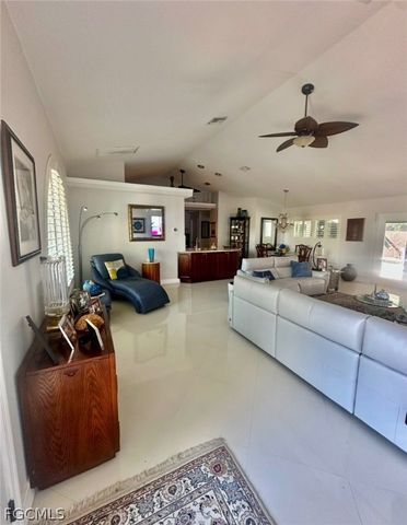 2806 SE 22nd PL, Cape Coral, FL 33904