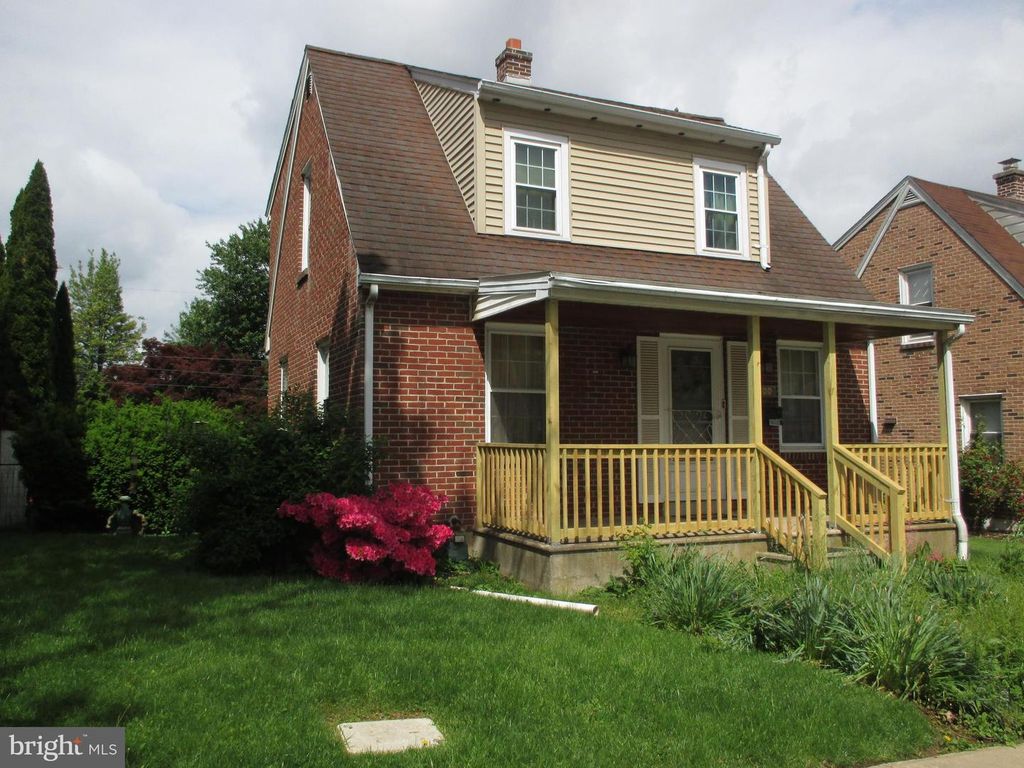 988 MIDLAND AVE, York, PA 17403