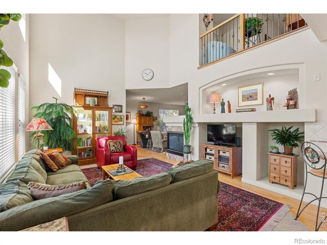122 Peregrine Lane, Lyons, CO 80540