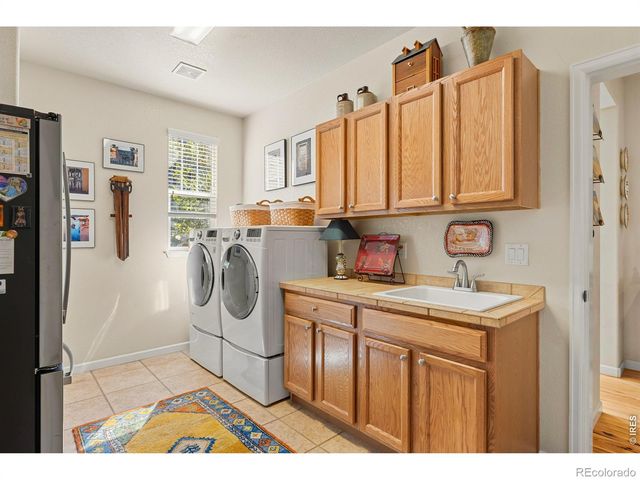 122 Peregrine Lane, Lyons, CO 80540