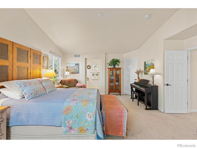 122 Peregrine Lane, Lyons, CO 80540