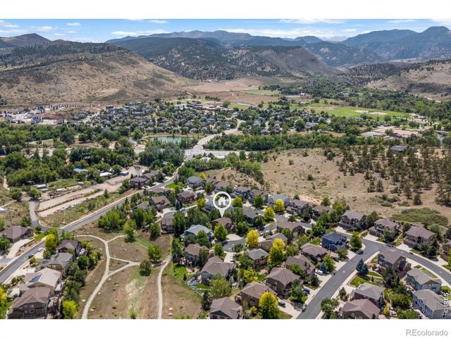 122 Peregrine Lane, Lyons, CO 80540