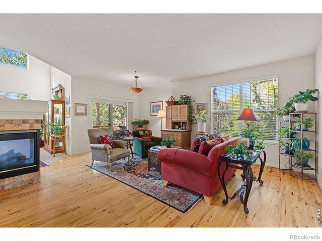 122 Peregrine Lane, Lyons, CO 80540