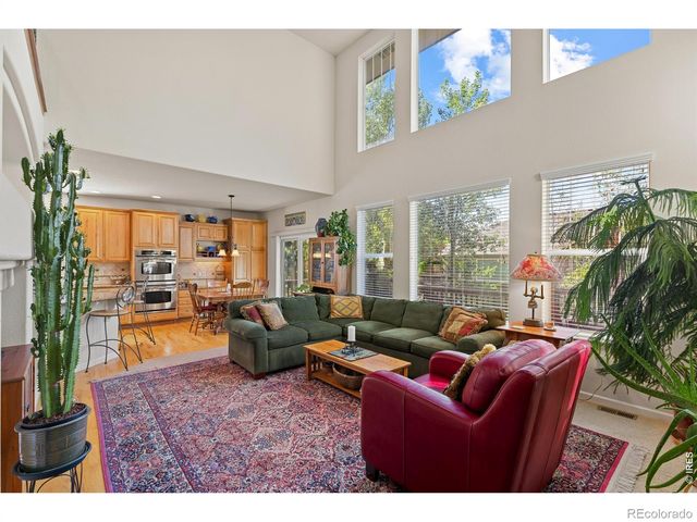 122 Peregrine Lane, Lyons, CO 80540