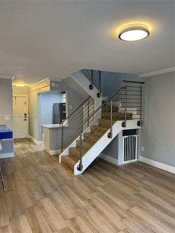 8650 SW 67th ave 1028, Miami, FL 33156