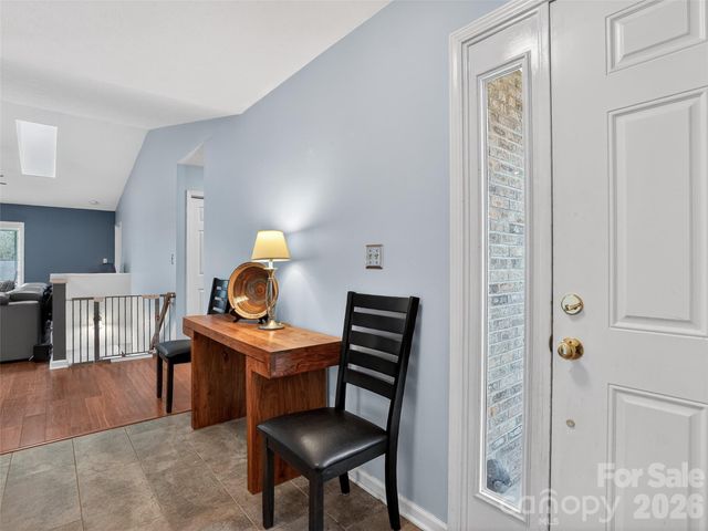 17 Driver Court, Hendersonville, NC 28739