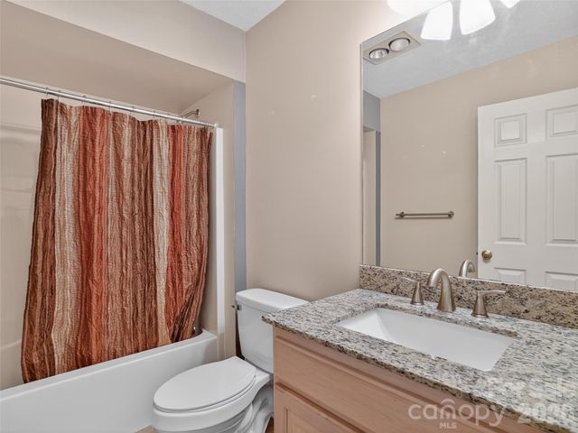 17 Driver Court, Hendersonville, NC 28739