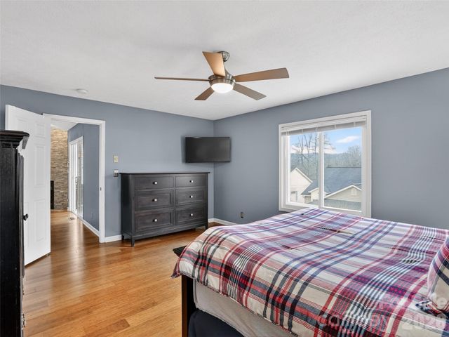 17 Driver Court, Hendersonville, NC 28739