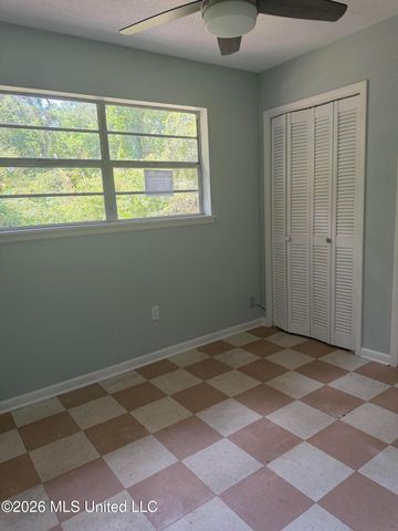 1929 Carol Drive, Gautier, MS 39553
