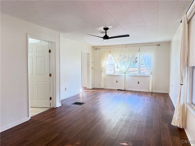 210 East 11th Street, Oswego, NY 13126