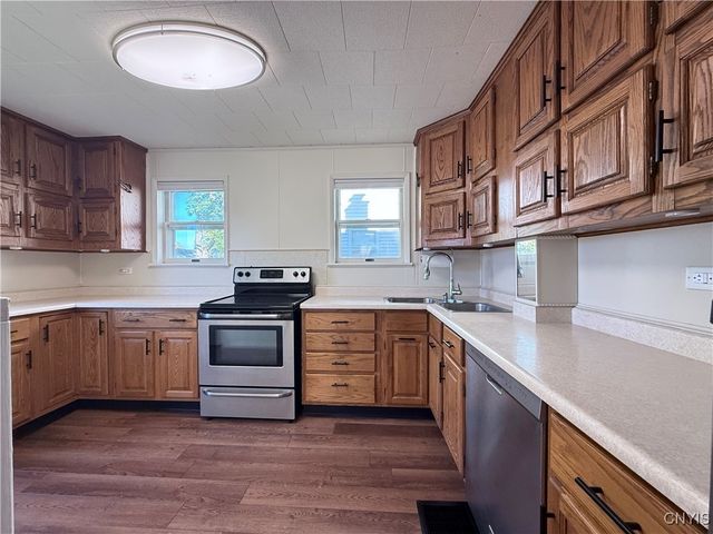 210 East 11th Street, Oswego, NY 13126