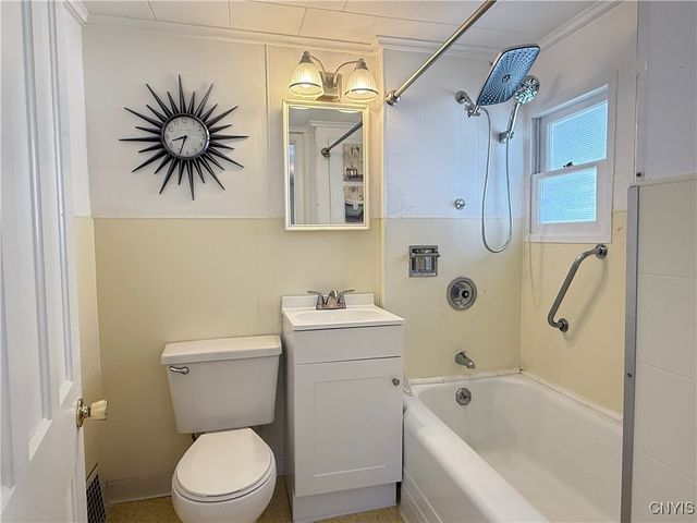 210 East 11th Street, Oswego, NY 13126