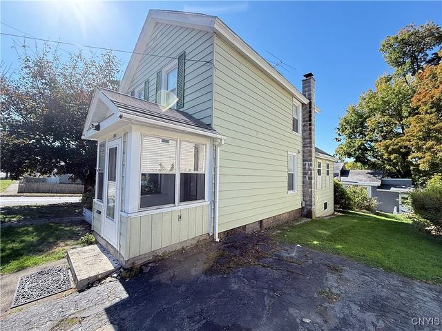 210 East 11th Street, Oswego, NY 13126