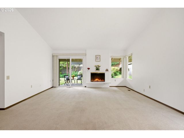 16545 Sw MONTEREY Ln, Portland, OR 97224