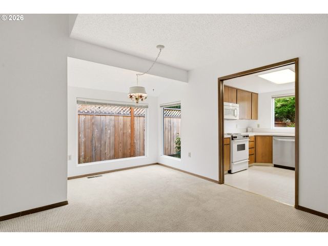 16545 Sw MONTEREY Ln, Portland, OR 97224