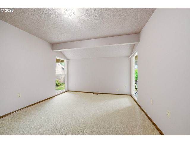 16545 Sw MONTEREY Ln, Portland, OR 97224